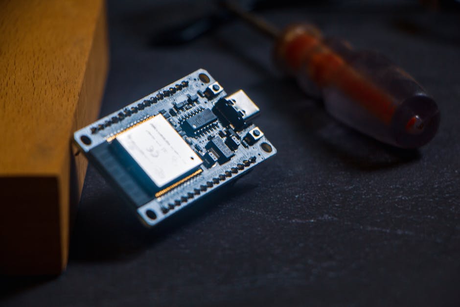Velxio 2.0: Browser Emulation for Arduino, ESP32 & Raspberry Pi 3