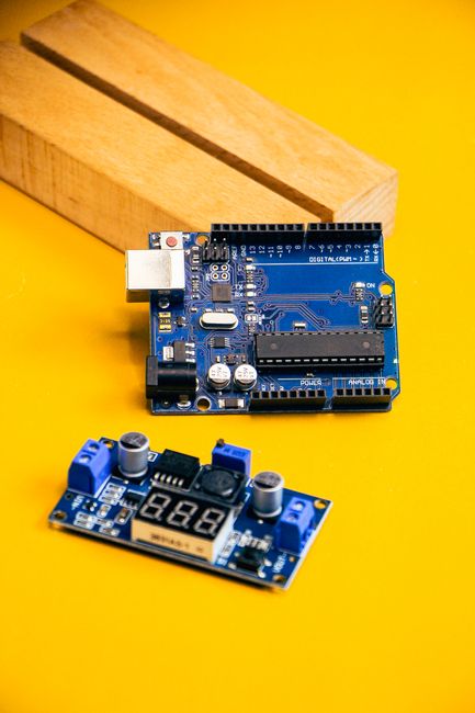 Arduino Ventuno Q: Quick Benchmarks and Mainline Linux Guide